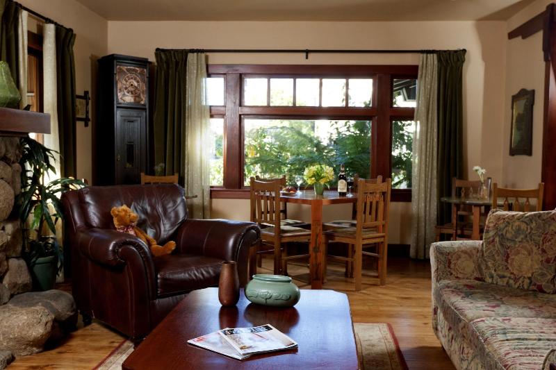 Blackbird Inn image