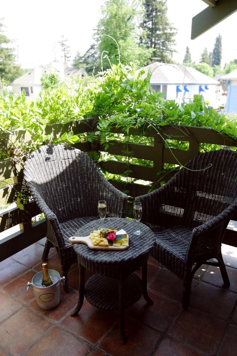 Blackbird Inn image