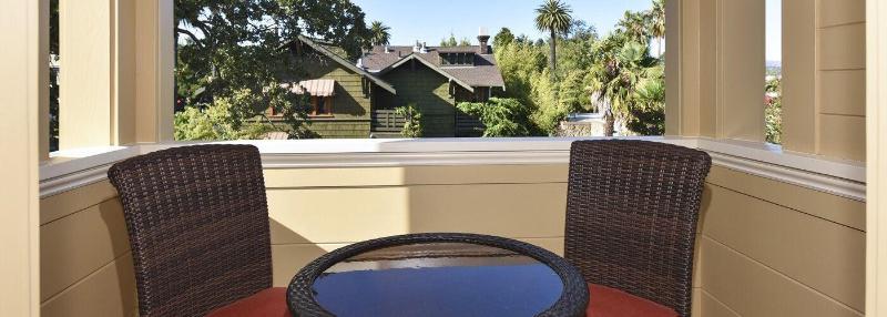 Blackbird Inn image