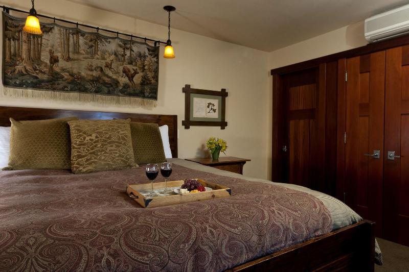 Blackbird Inn image