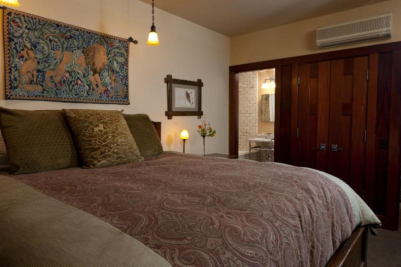 Blackbird Inn image