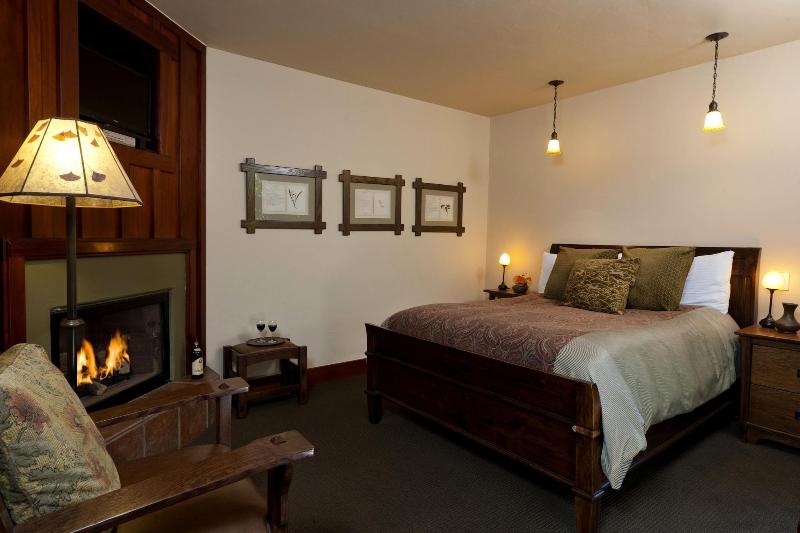 Blackbird Inn image