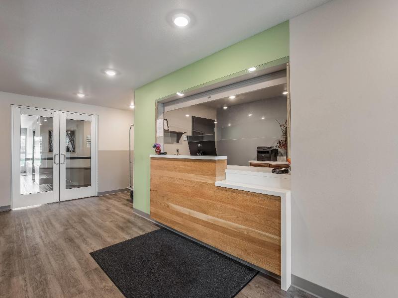 Woodspring Suites Chicago Midway image