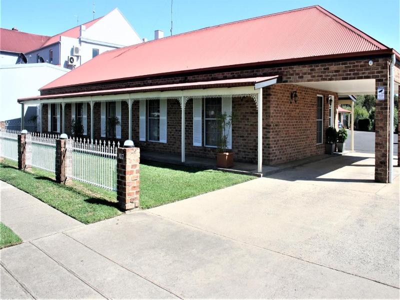 Club Motel Armidale image