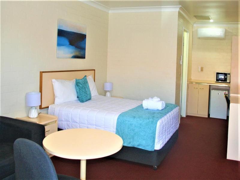 Club Motel Armidale image