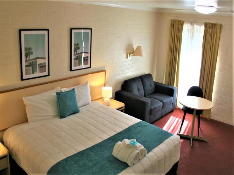 Club Motel Armidale image