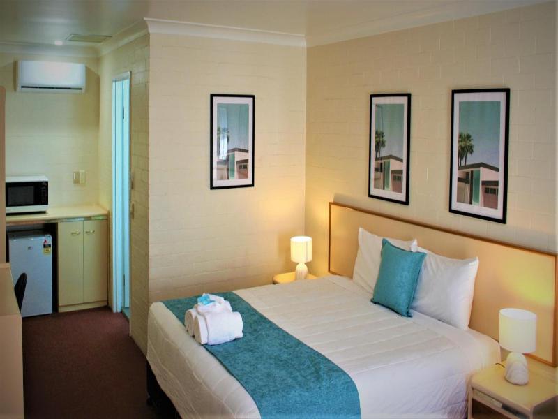 Club Motel Armidale image