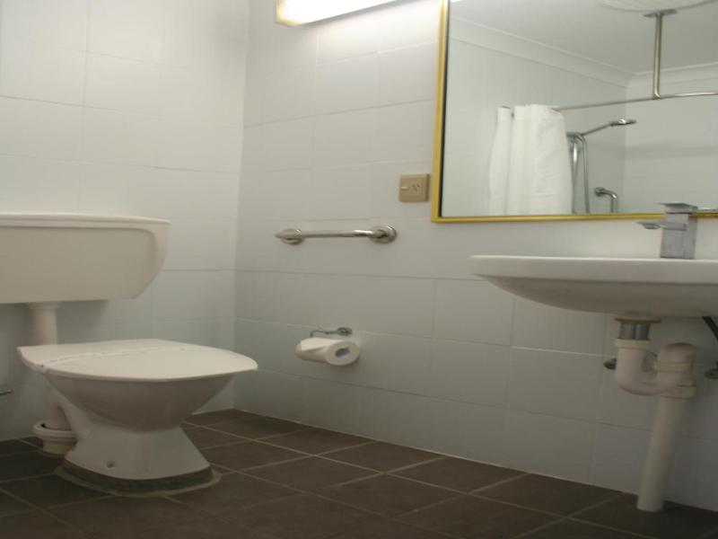 Club Motel Armidale image
