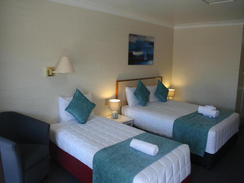 Club Motel Armidale image