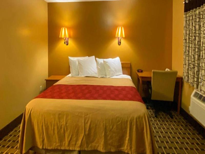 Rama Inn Bells image