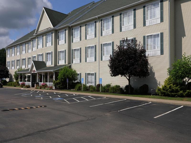 Coshocton Village Inn And Suites image