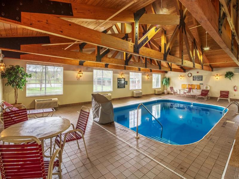 Coshocton Village Inn And Suites image