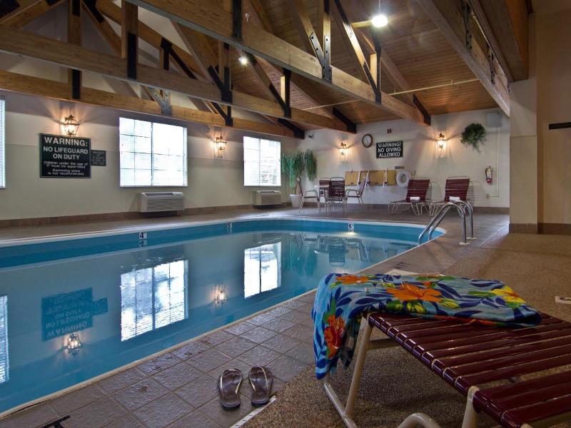 Coshocton Village Inn And Suites image