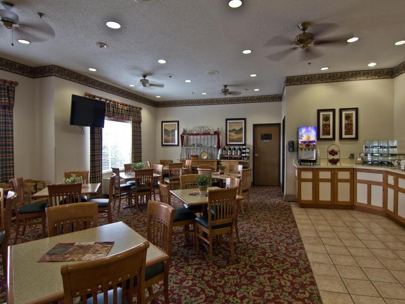 Coshocton Village Inn And Suites image