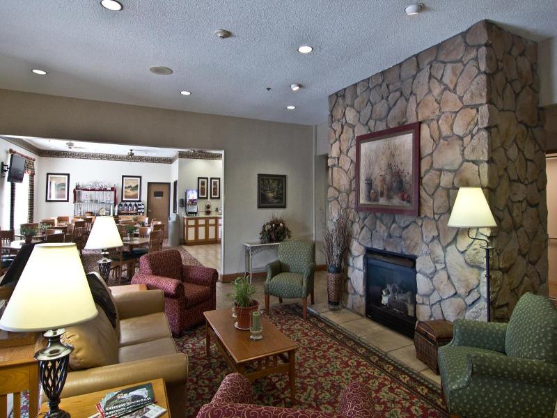 Coshocton Village Inn And Suites image