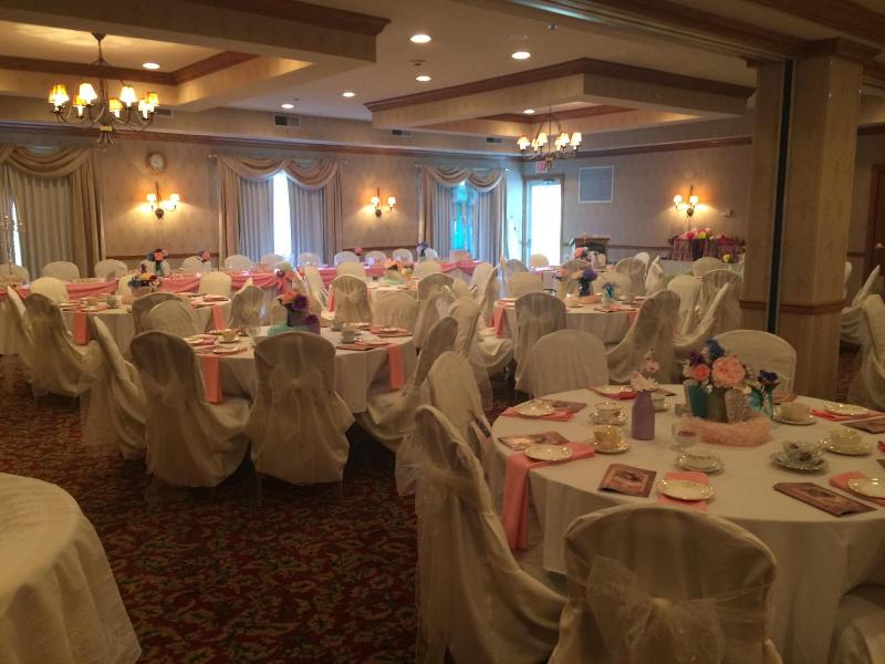 Coshocton Village Inn And Suites image