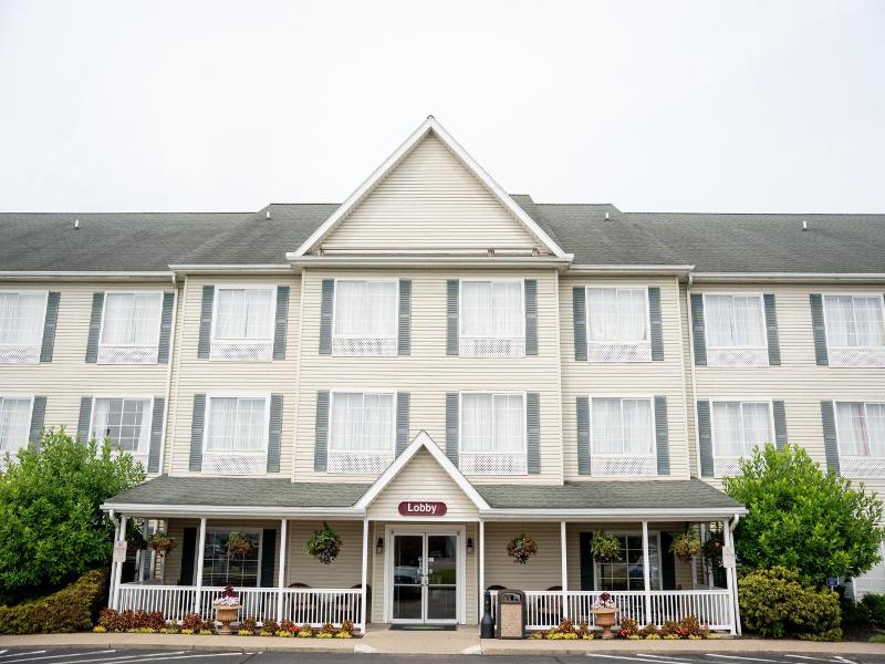 Coshocton Village Inn And Suites image