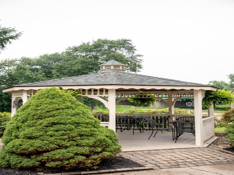 Coshocton Village Inn And Suites image