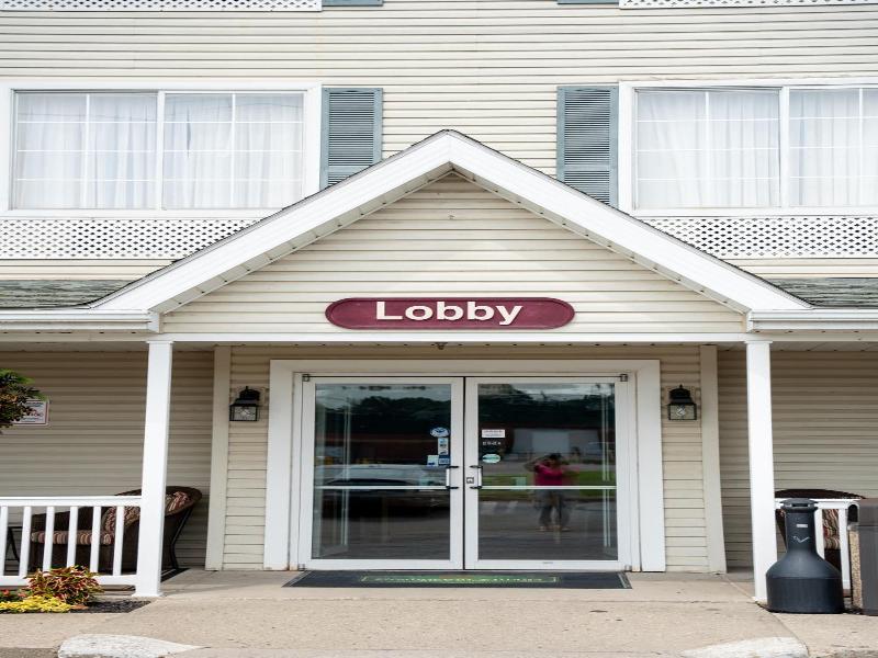 Coshocton Village Inn And Suites image