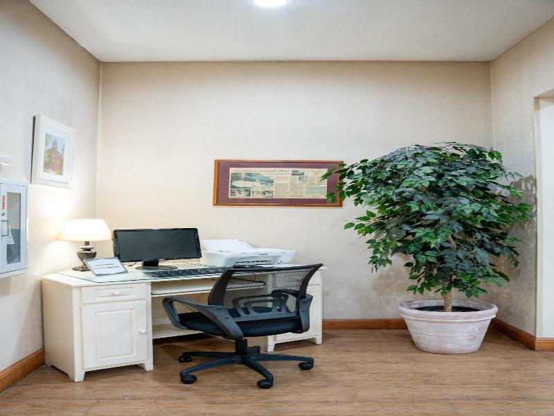 Coshocton Village Inn And Suites image