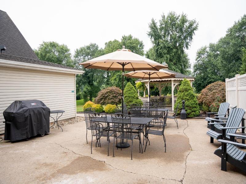 Coshocton Village Inn And Suites image