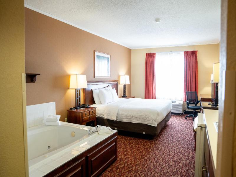 Coshocton Village Inn And Suites image
