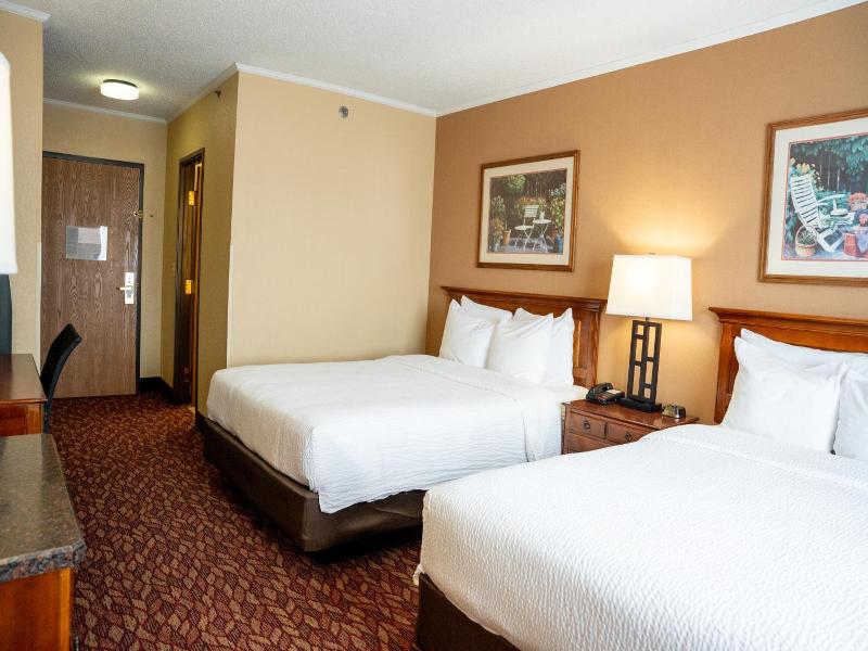 Coshocton Village Inn And Suites image