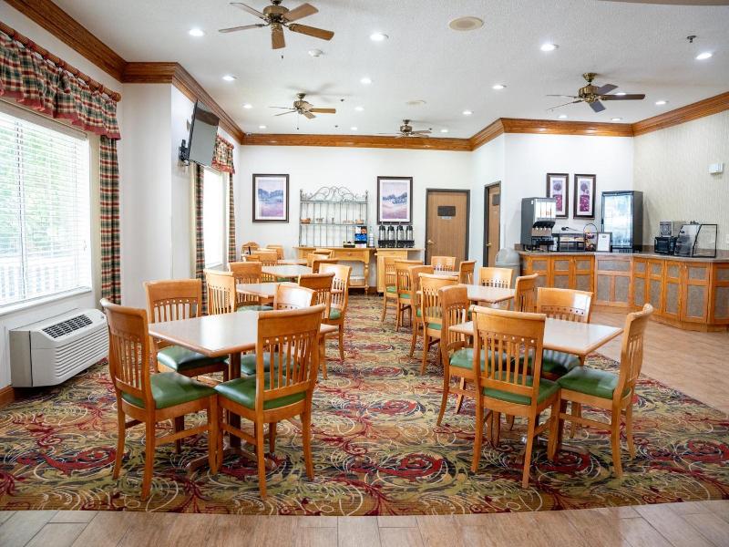 Coshocton Village Inn And Suites image