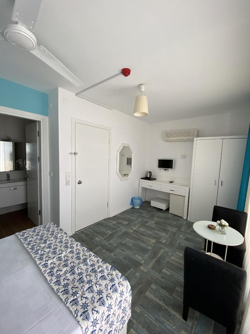 Larimar Boutique Hotel image