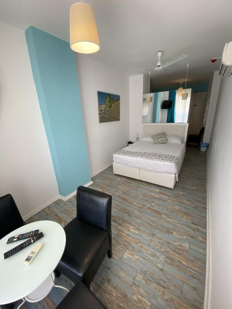 Larimar Boutique Hotel image
