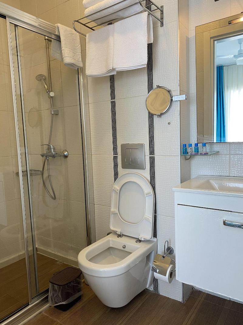 Larimar Boutique Hotel image