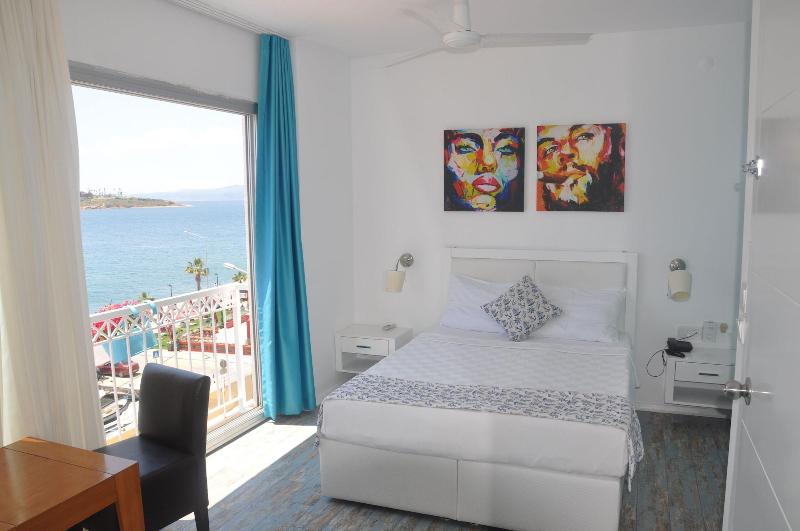 Larimar Boutique Hotel image