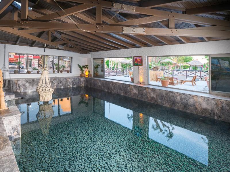 Marge Hotel image