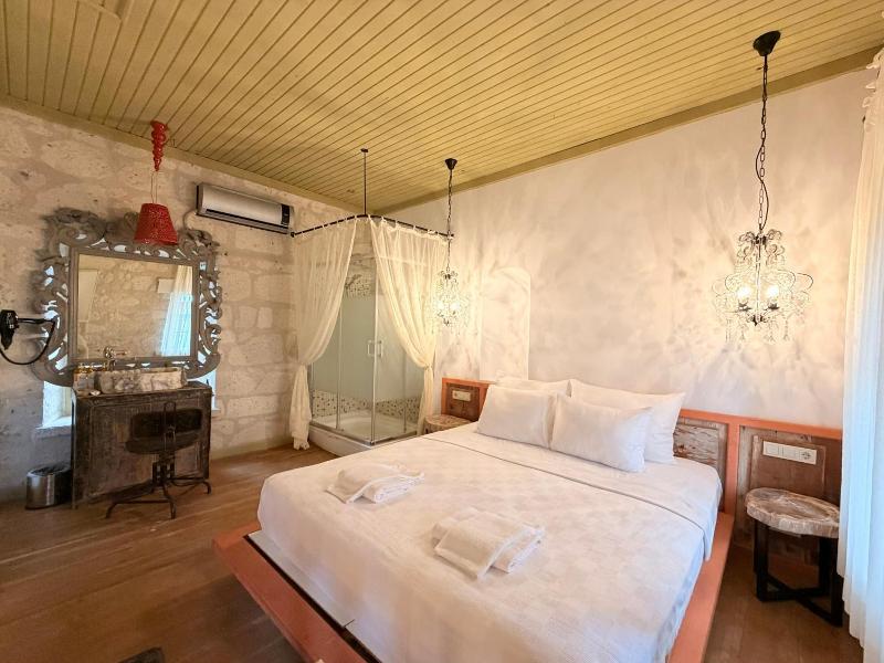 Marge Hotel image