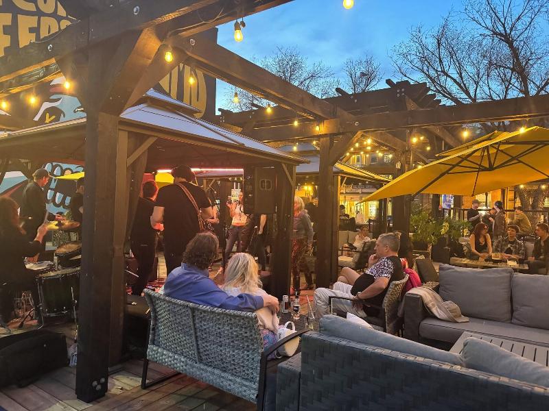 Commercial Hotel image