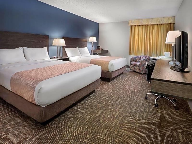 The Crestwood Hotel image