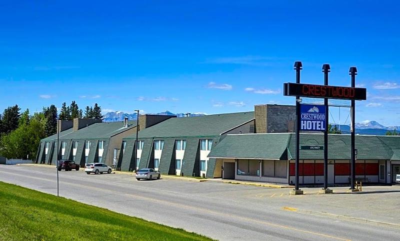 The Crestwood Hotel image