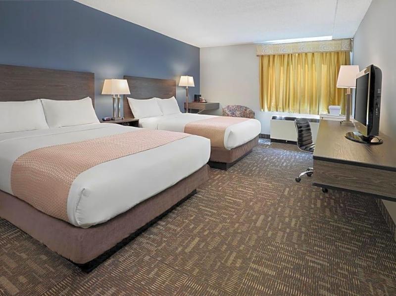 The Crestwood Hotel image