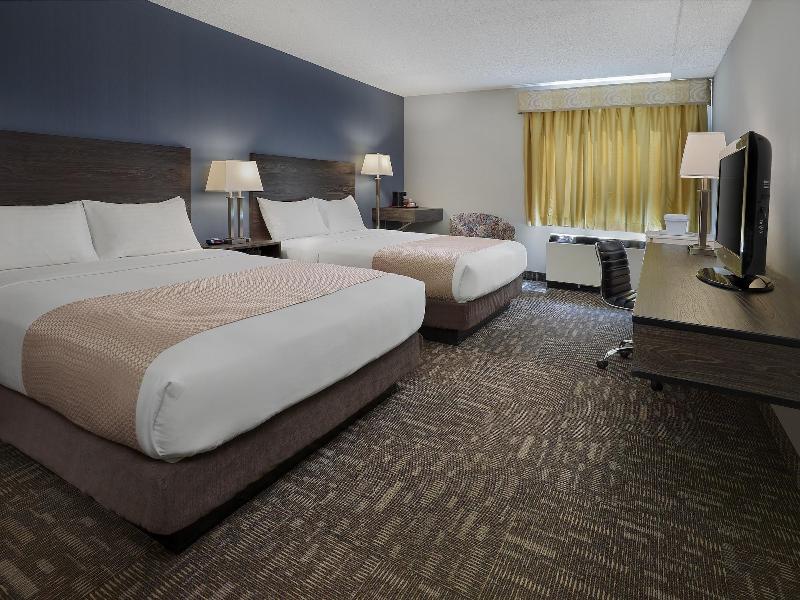 The Crestwood Hotel image