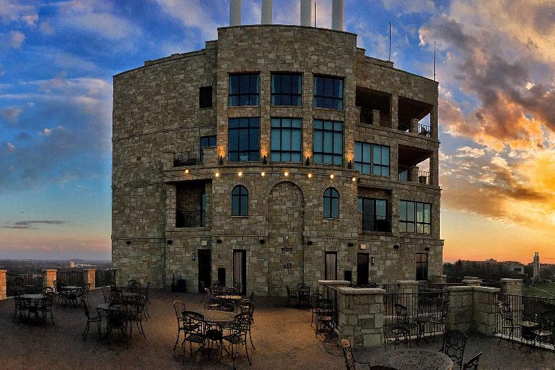 The Oread Lawrence, Tapestry Collection By Hilton image