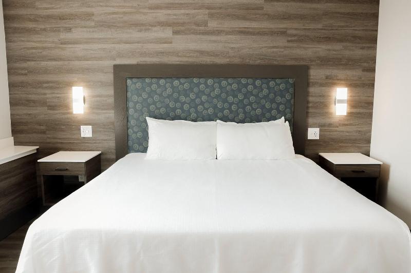 The Oread Lawrence, Tapestry Collection By Hilton image