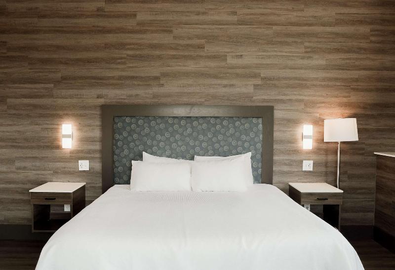 The Oread Lawrence, Tapestry Collection By Hilton image