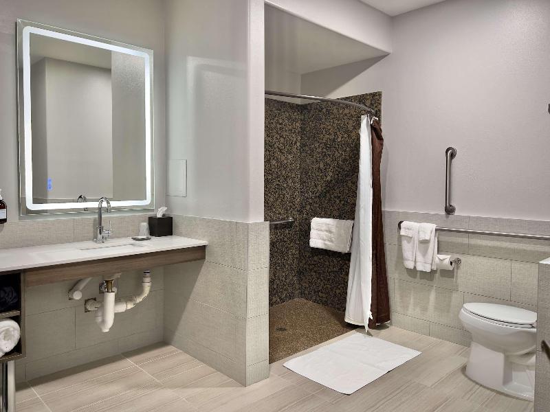The Oread Lawrence, Tapestry Collection By Hilton image