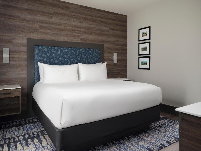 The Oread Lawrence, Tapestry Collection By Hilton image