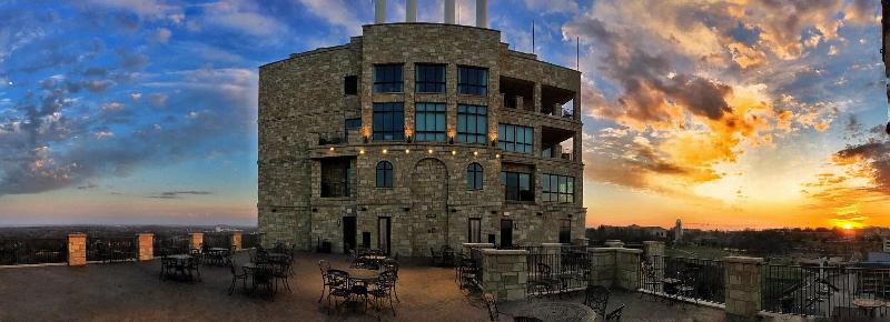 The Oread Lawrence, Tapestry Collection By Hilton image