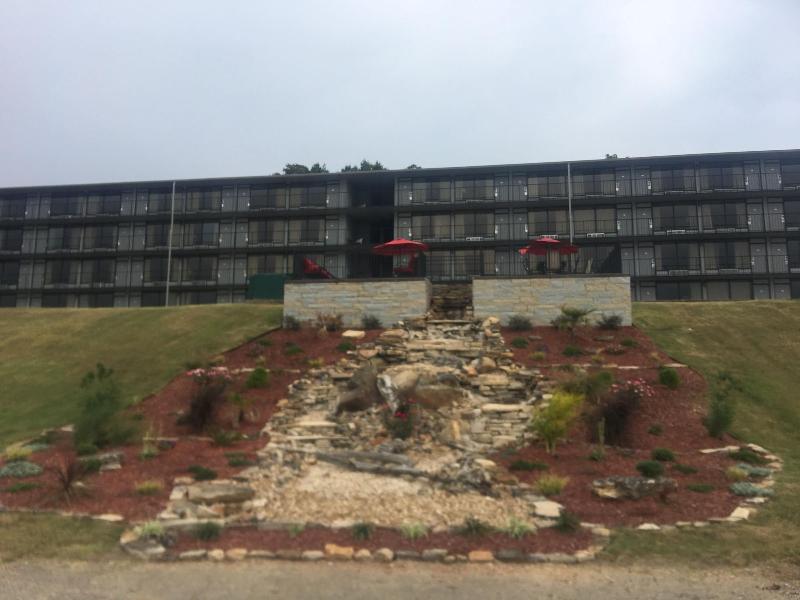 Lake Norfork Inn — general view