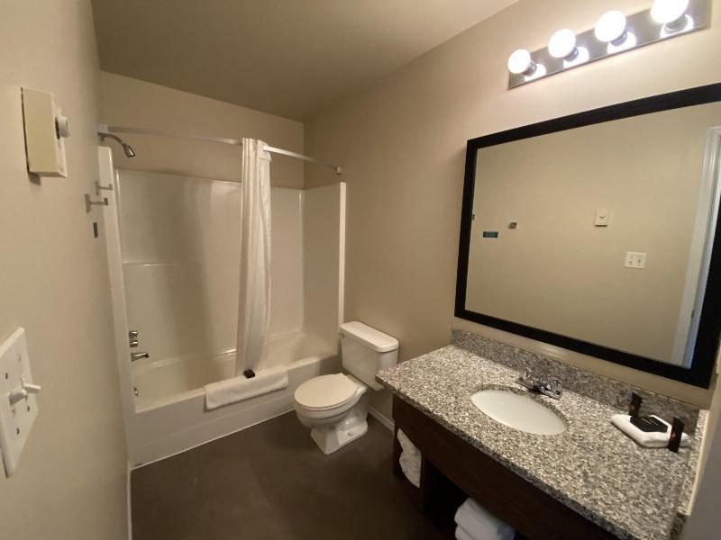 Lake Cowichan Lodge image