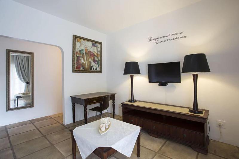 Caza Beach Guesthouse image