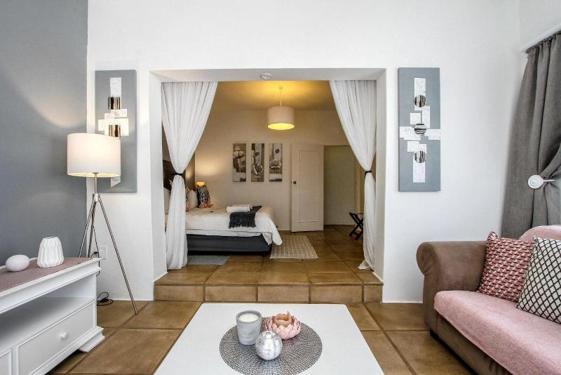 Caza Beach Guesthouse image