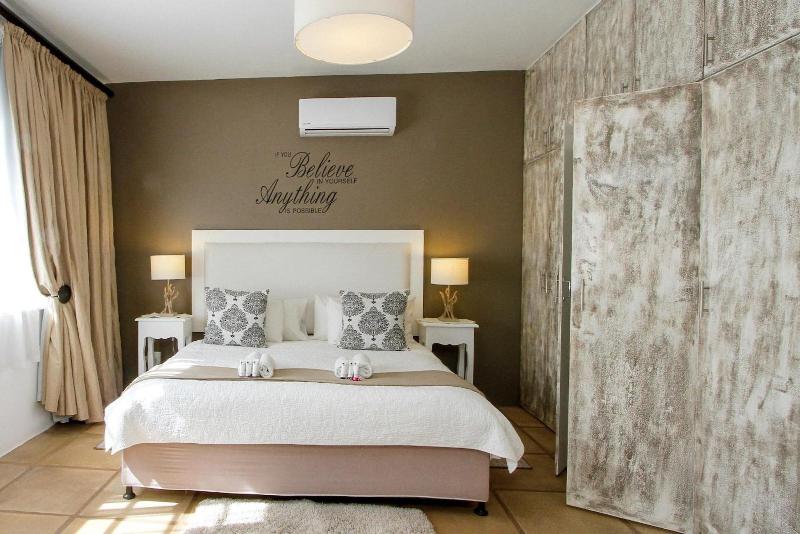Caza Beach Guesthouse image